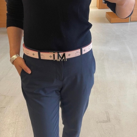 Last one! Authentic MCM women one size revisable belt - Picture 2 of 4